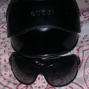 100 % Authentic Black Gucci Sunglasses